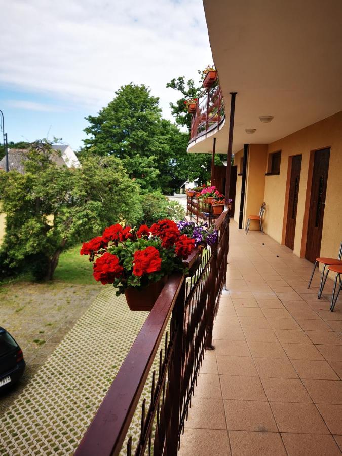 Dom Wczasowy Radosc Rewal Bagian luar foto